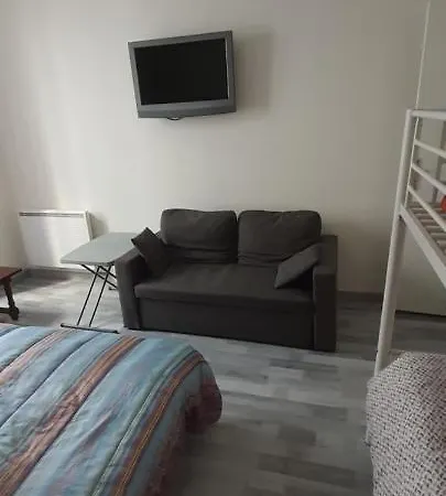 2 Pieces 20eme Apartment Paris